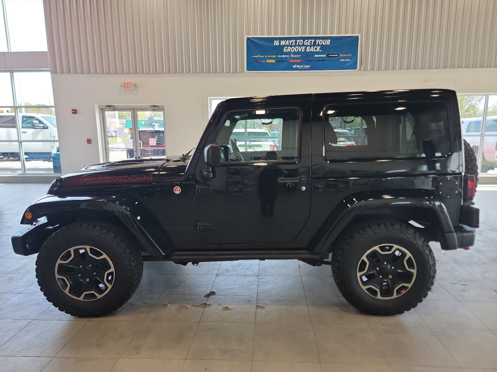 Thumbnail: 2015 Jeep Wrangler - 8