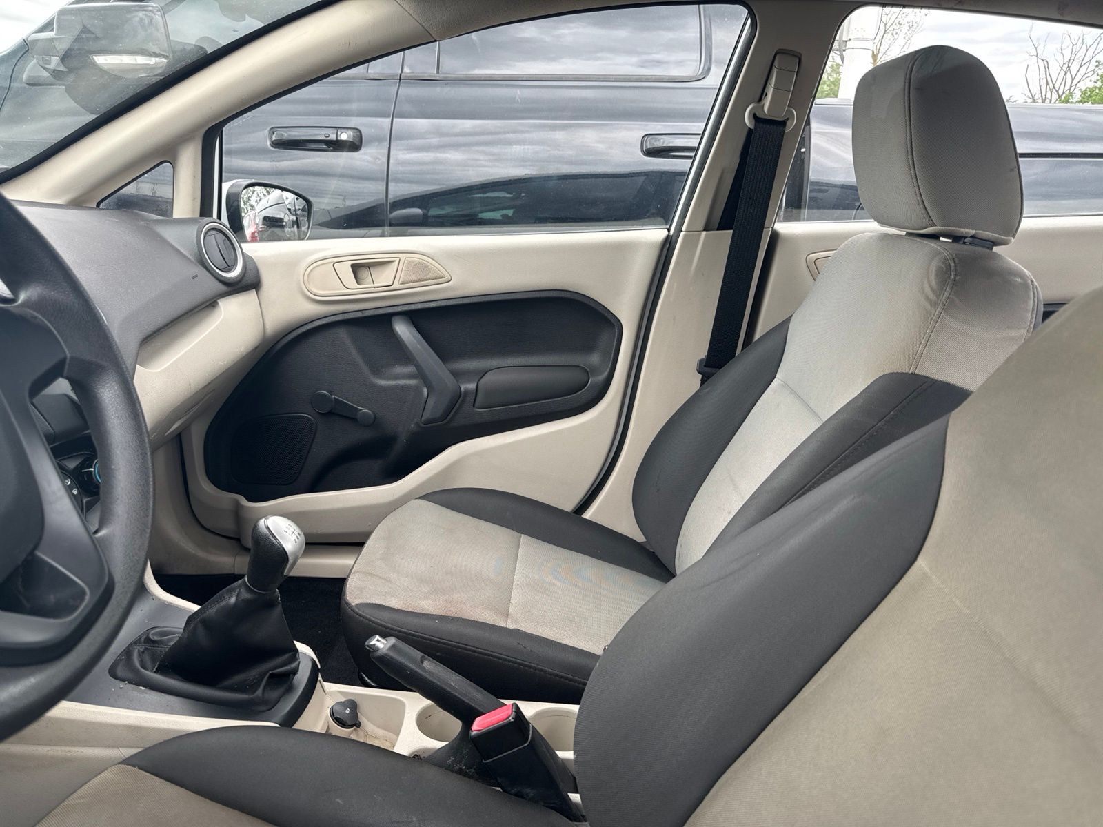 Thumbnail: 2013 Ford Fiesta - 30