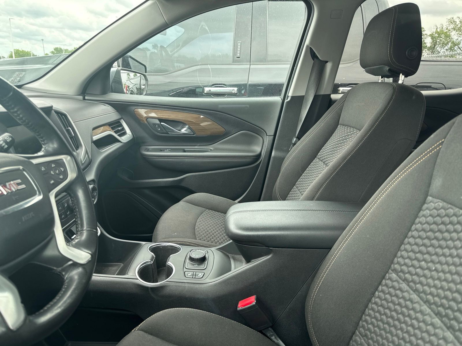 Thumbnail: 2019 GMC Terrain - 31