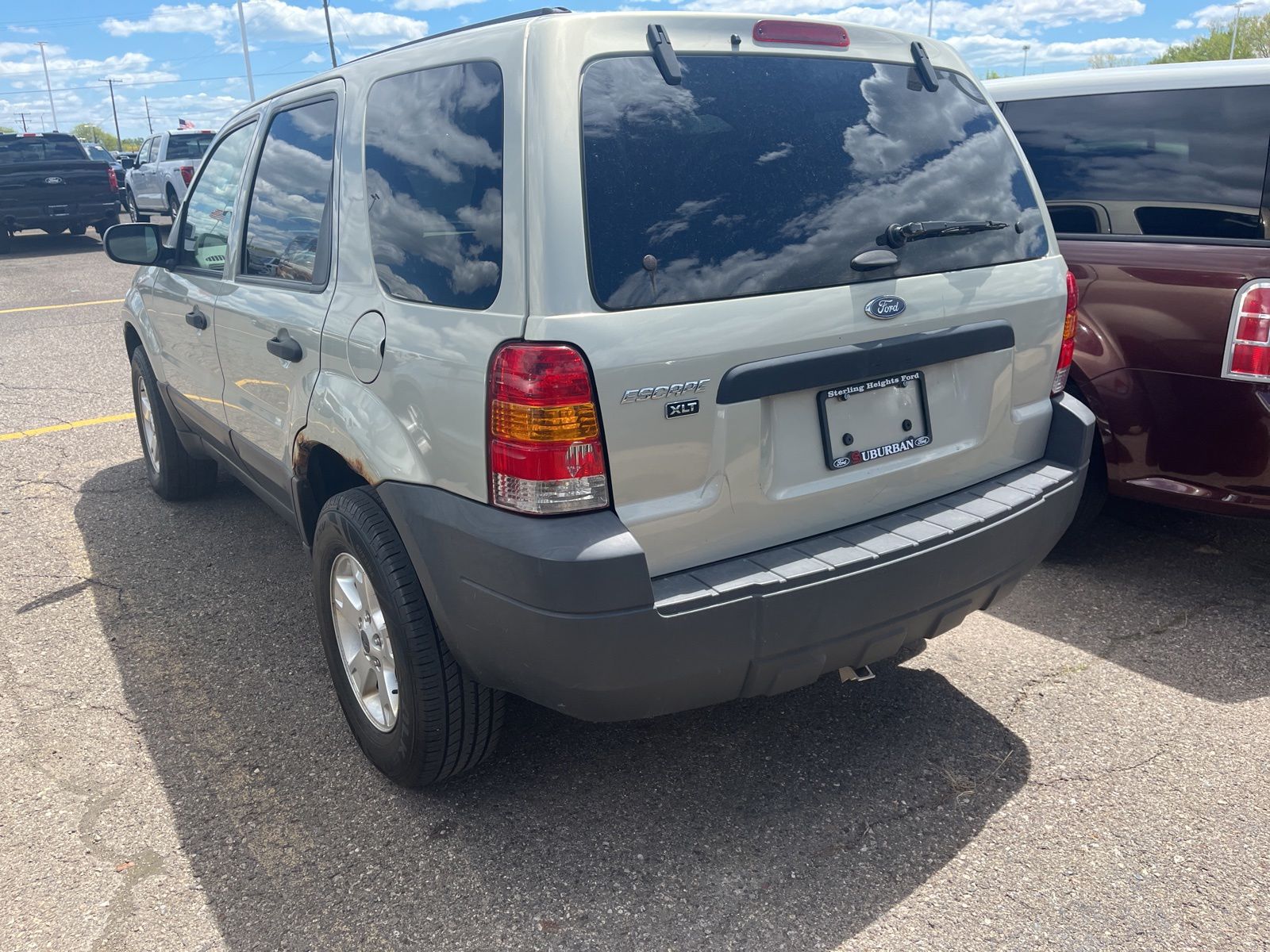 Thumbnail: 2005 Ford Escape - 8