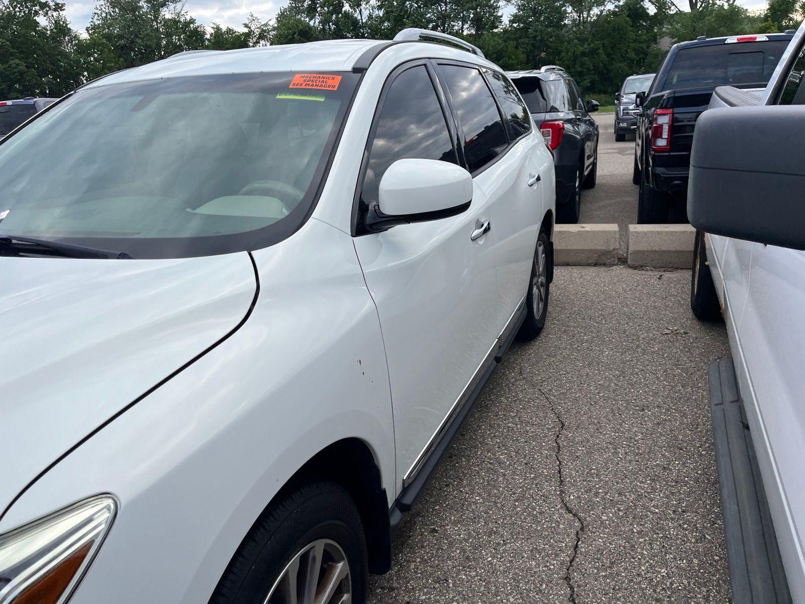 Thumbnail: 2014 Nissan Pathfinder - 5
