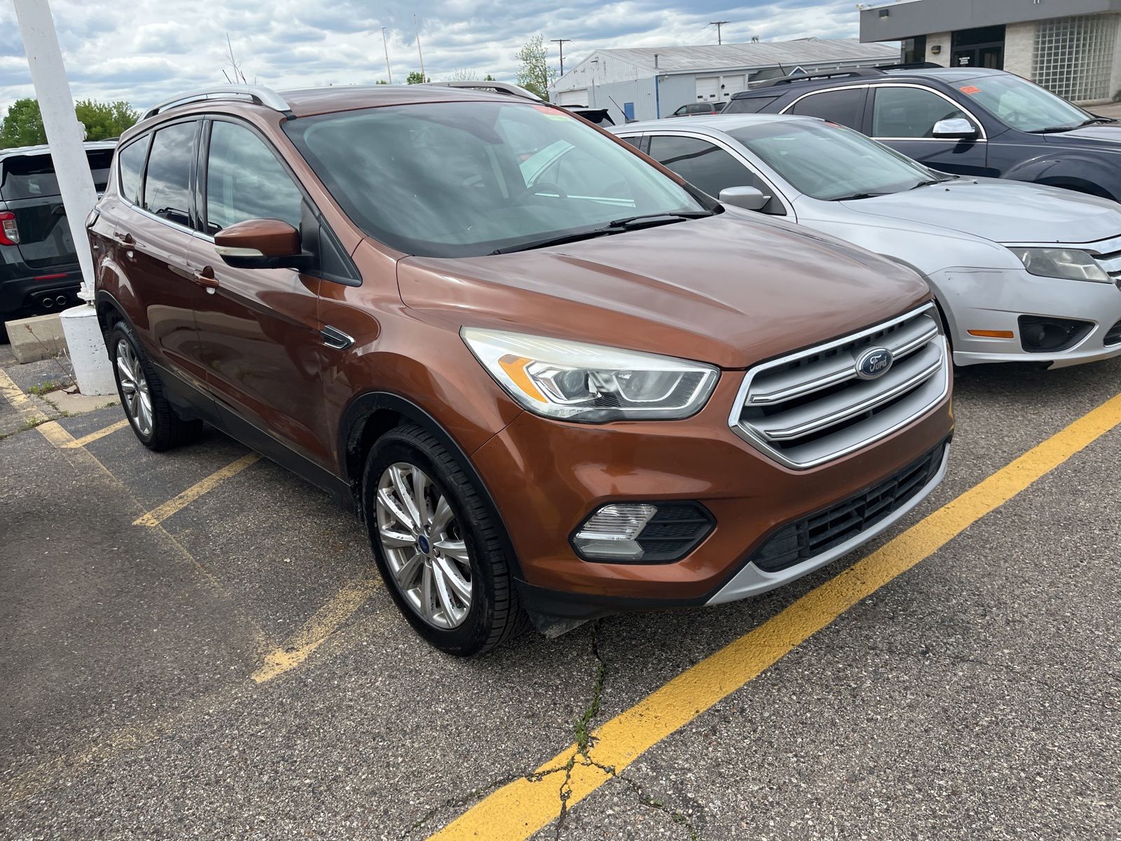 Thumbnail: 2017 Ford Escape - 21