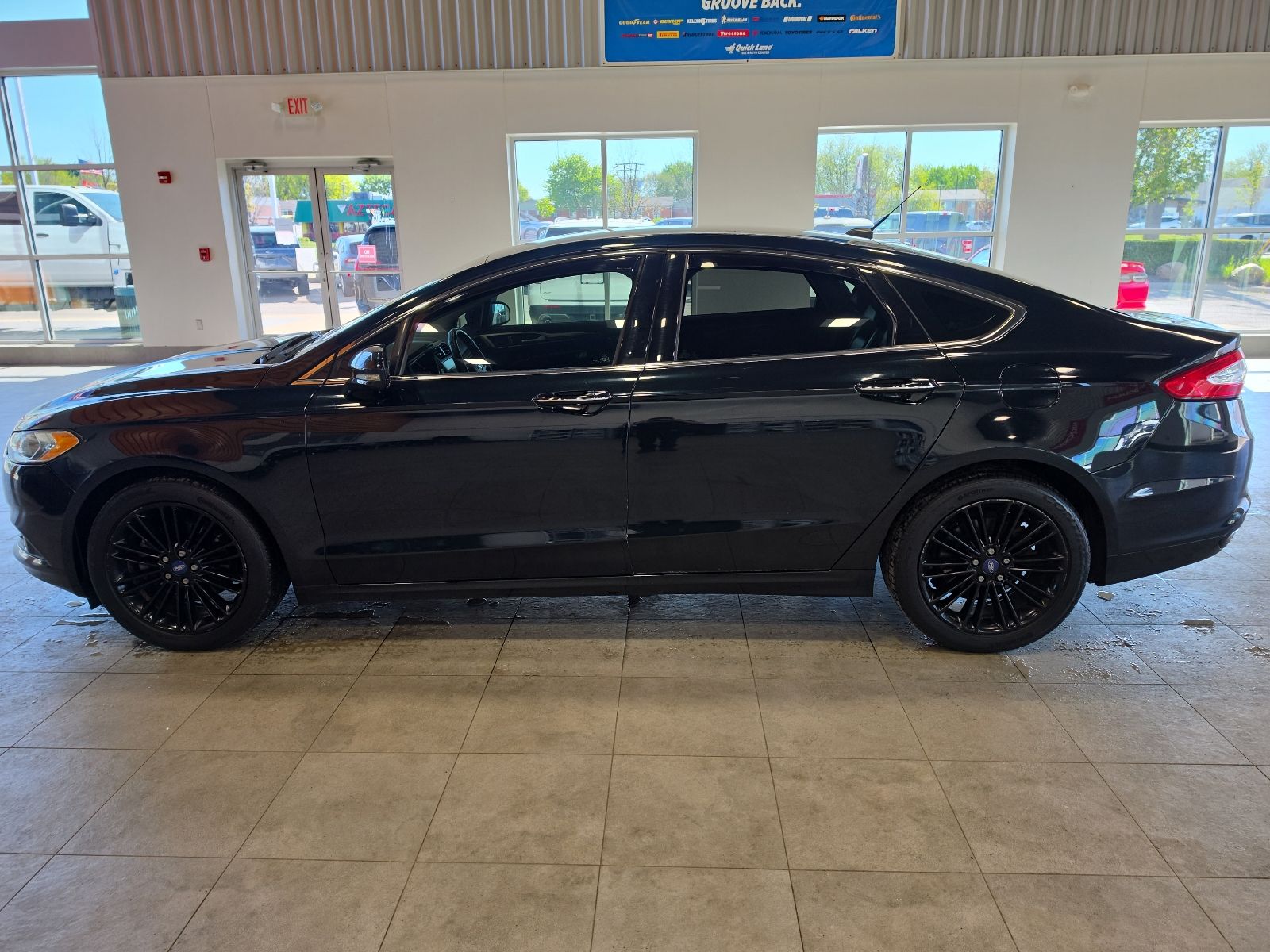 Thumbnail: 2014 Ford Fusion - 19