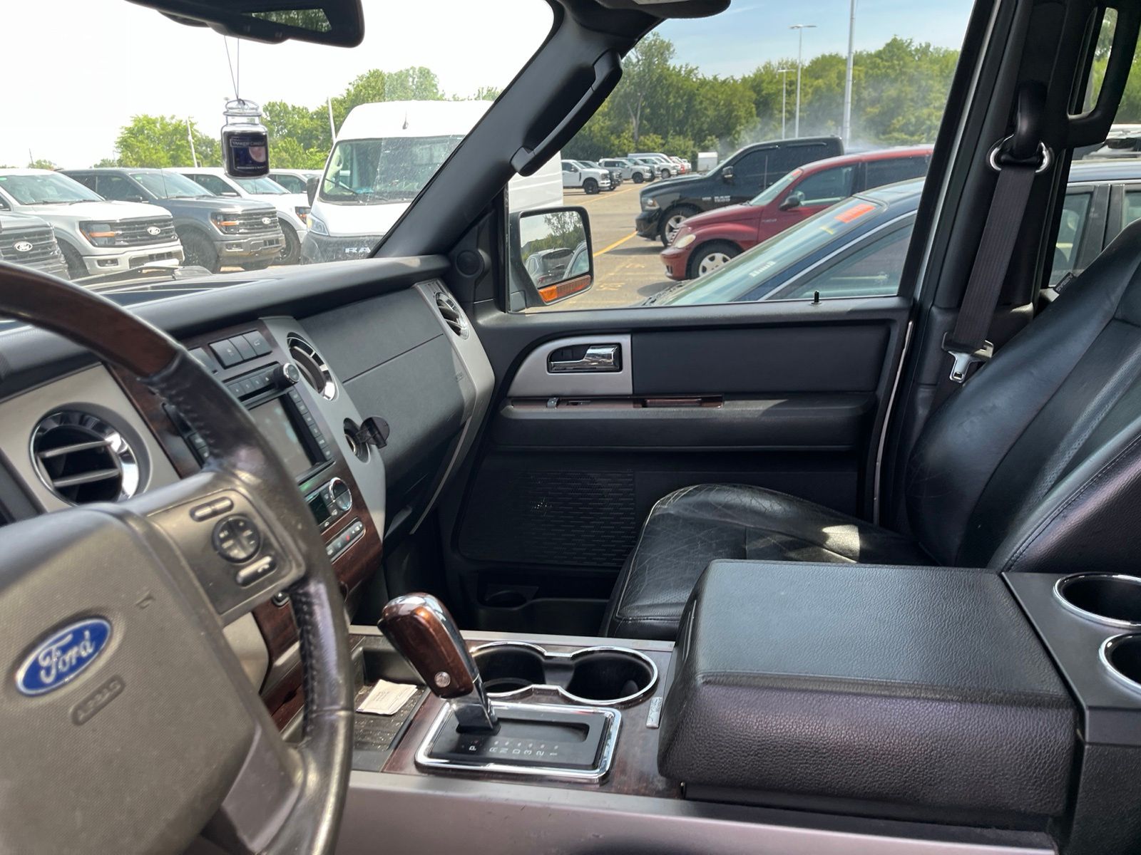 Thumbnail: 2010 Ford Expedition EL - 25