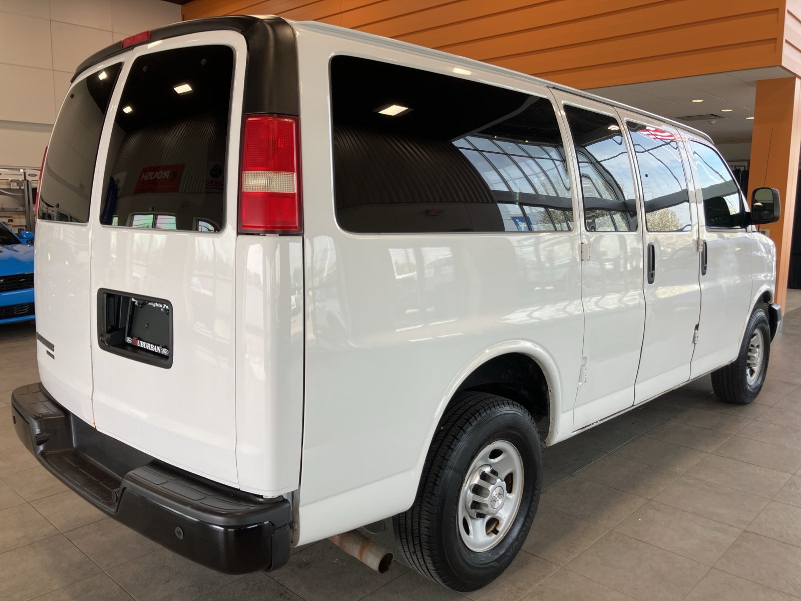 Thumbnail: 2015 Chevrolet Express - 5
