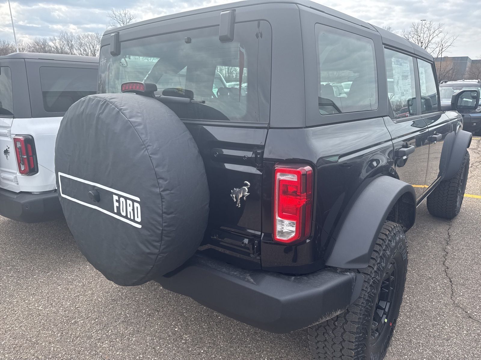 Thumbnail: 2026 Ford Bronco - 9
