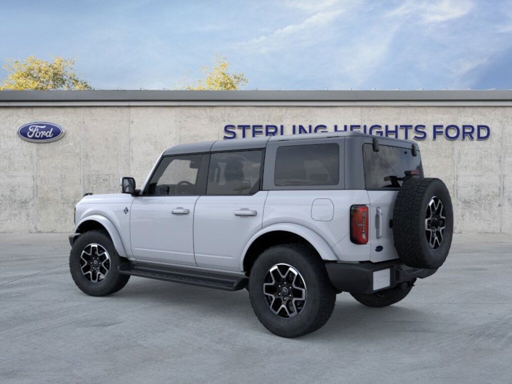 New 2025 Ford Bronco Outer Banks SUV