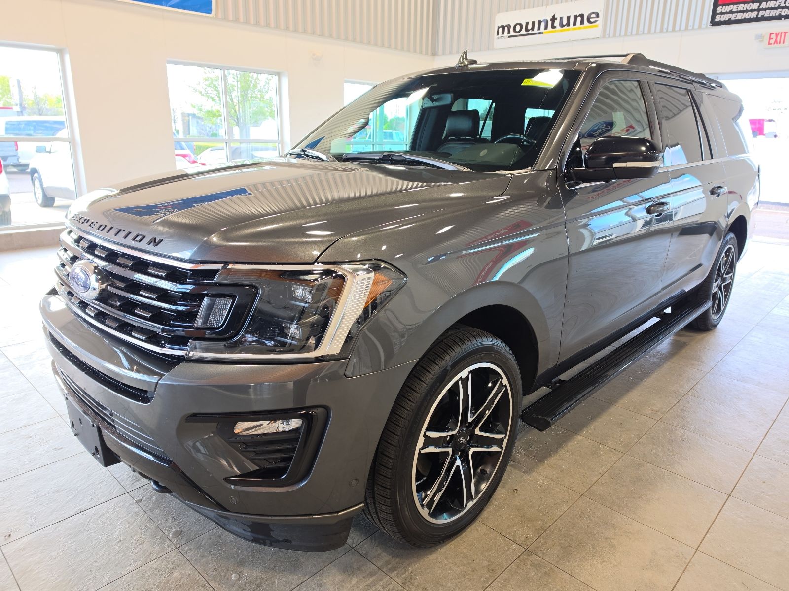 2020 Ford Expedition MAX Limited -
                  Sterling Heights, MI
