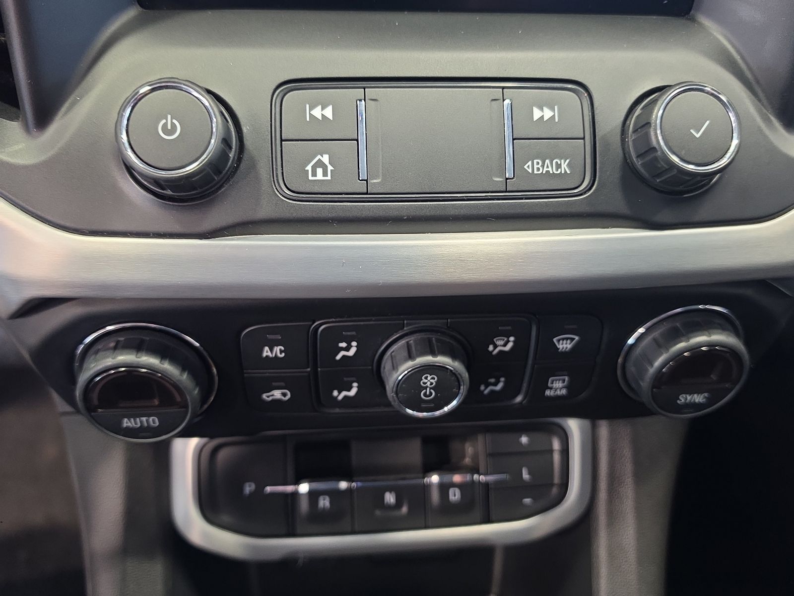 Thumbnail: 2021 GMC Acadia - 24