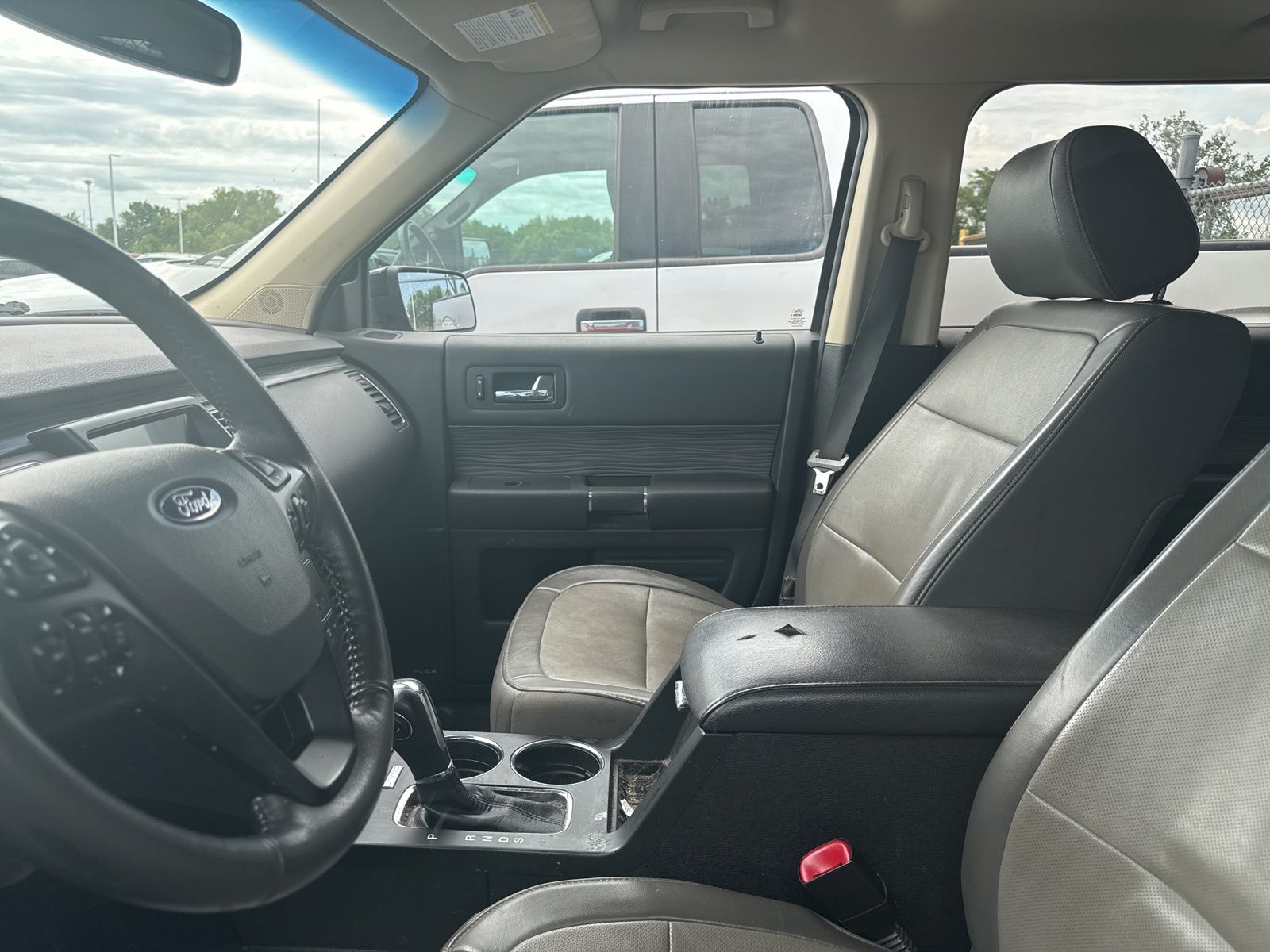 Thumbnail: 2019 Ford Flex - 32