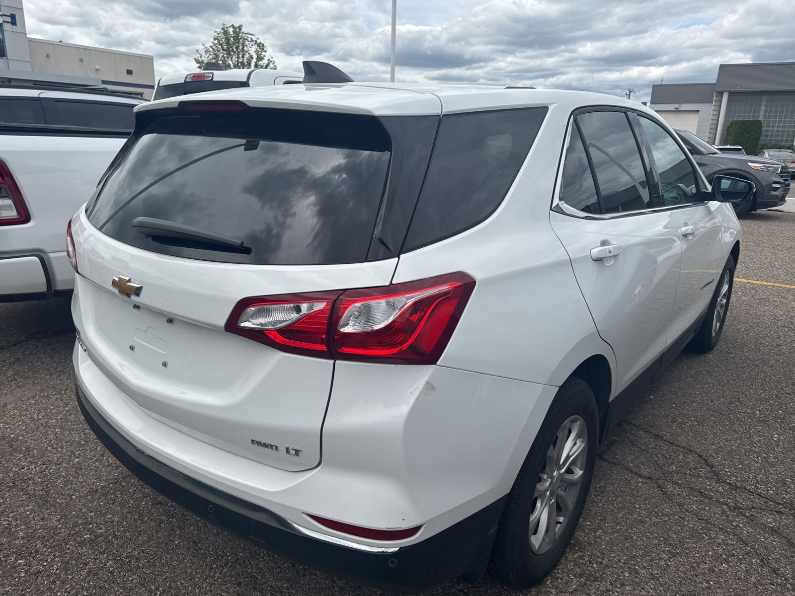 Thumbnail: 2019 Chevrolet Equinox - 11