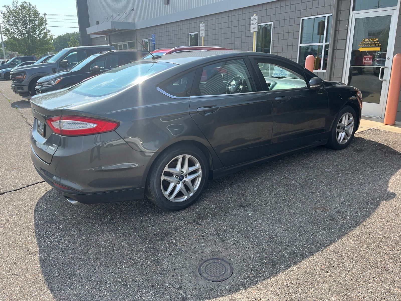 Thumbnail: 2016 Ford Fusion - 14
