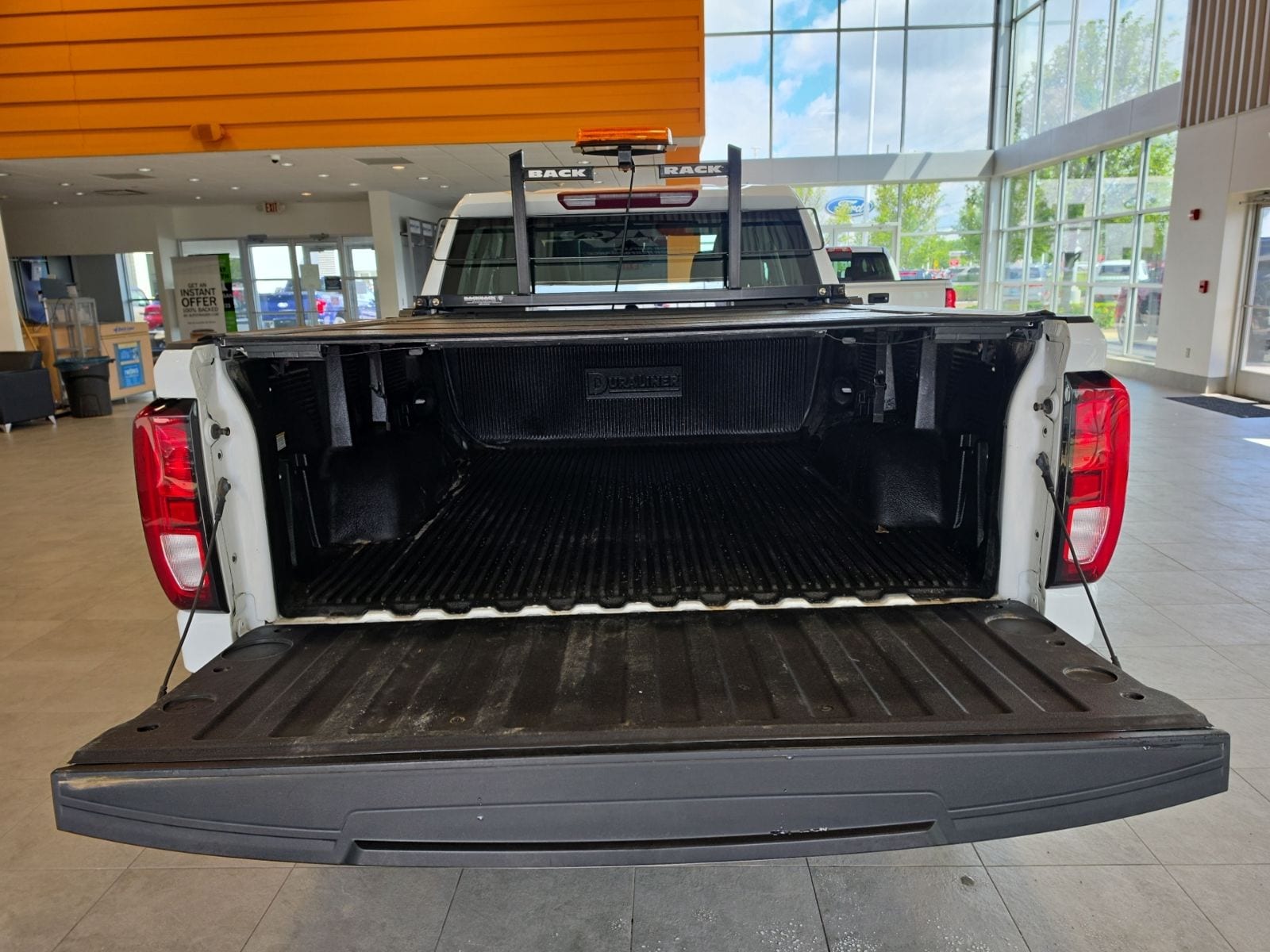 Thumbnail: 2023 GMC Sierra 1500 - 29