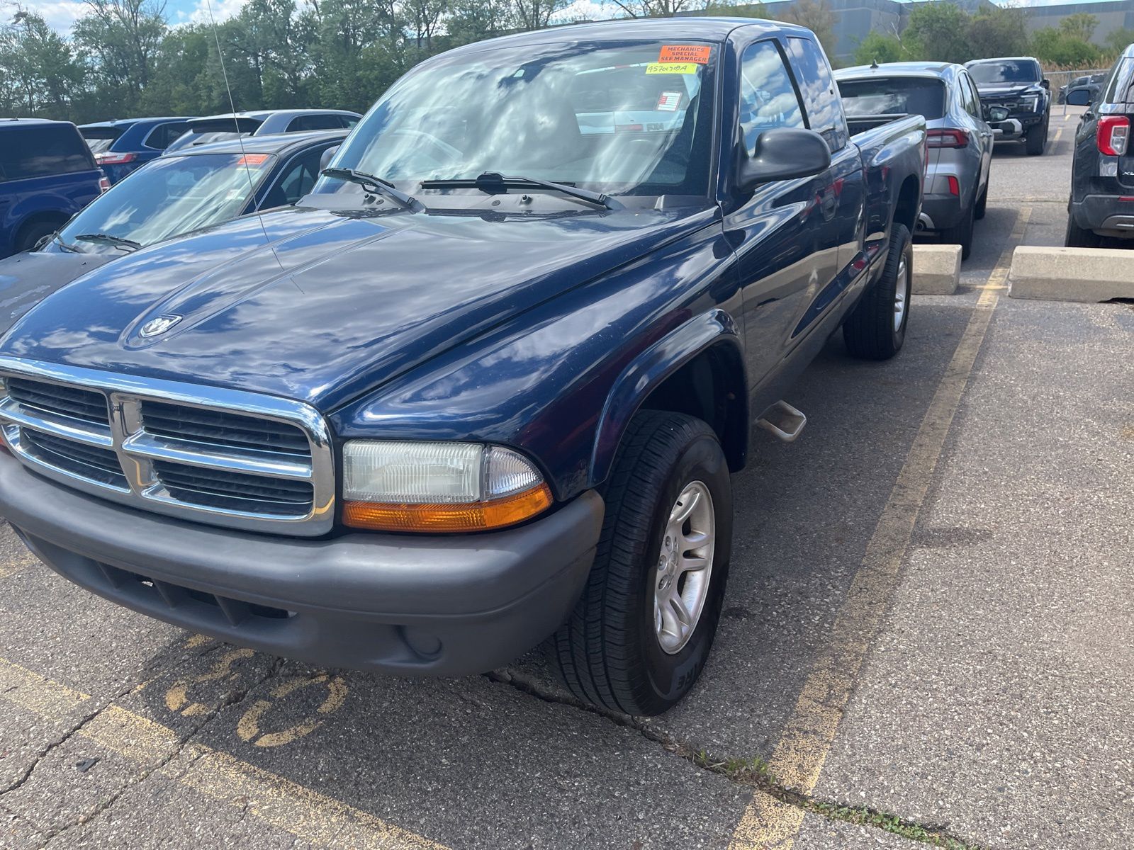 Thumbnail: 2004 Dodge Dakota - 4