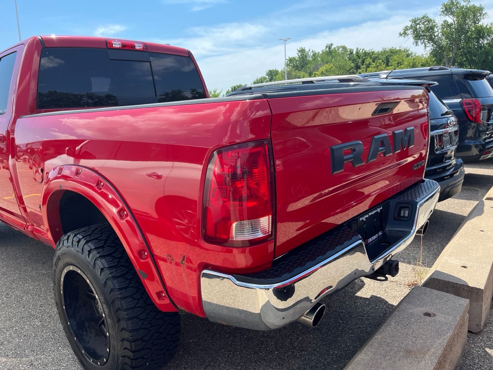 Thumbnail: 2011 RAM 1500 - 11