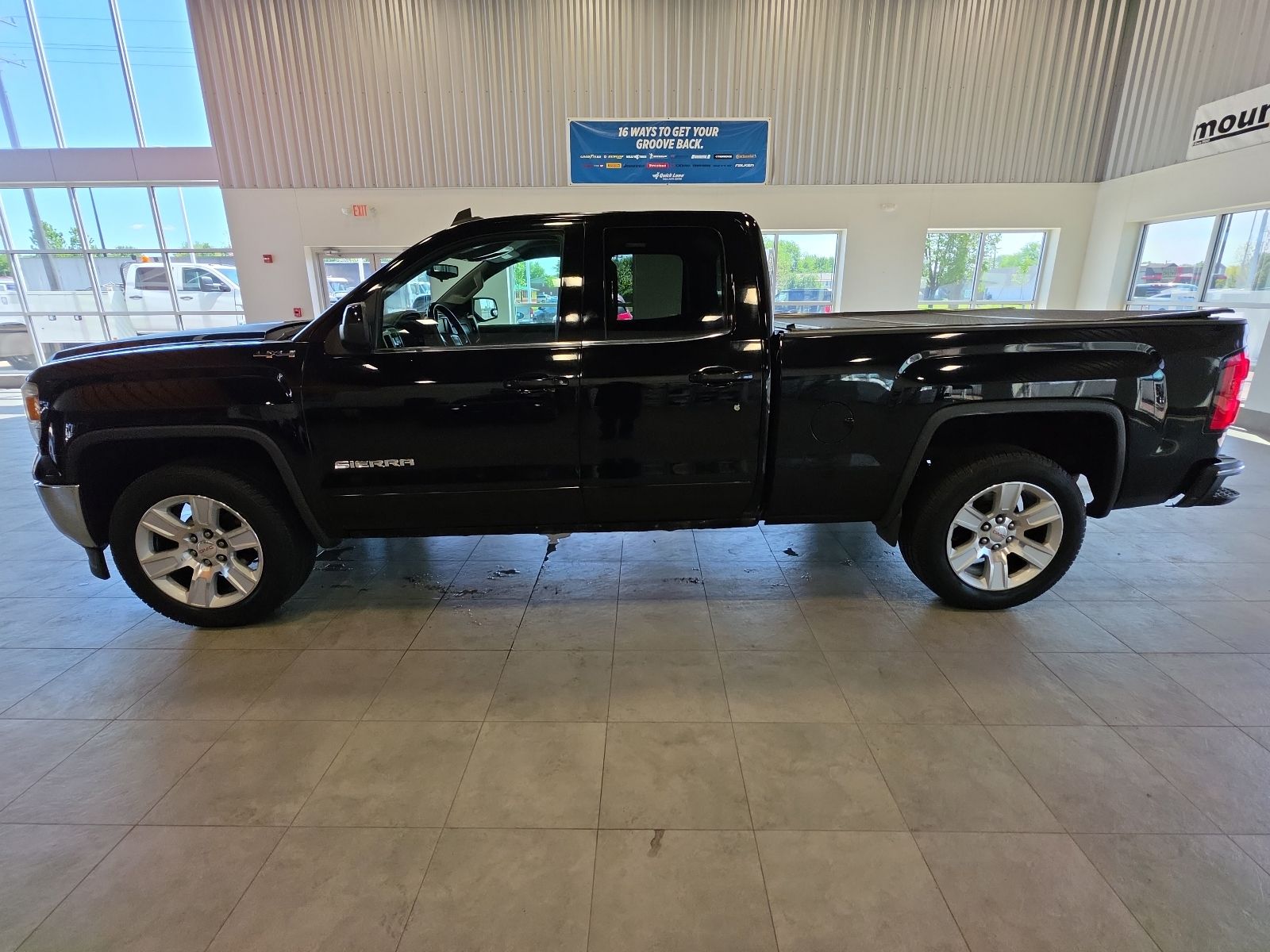 Thumbnail: 2015 GMC Sierra 1500 - 12