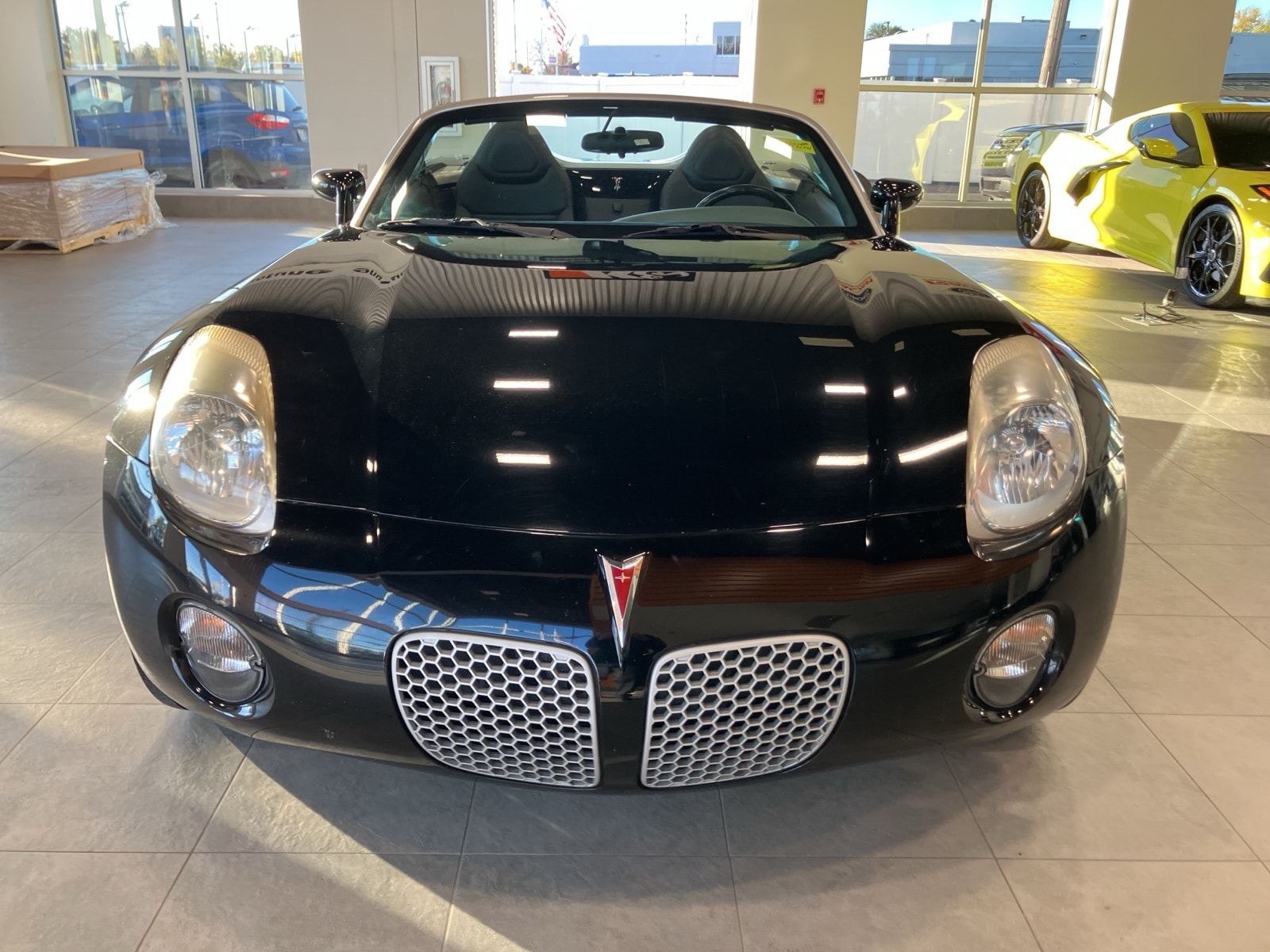Used 2007 Pontiac Solstice Base with VIN 1G2MB35B97Y122850 for sale in Sterling Heights, MI