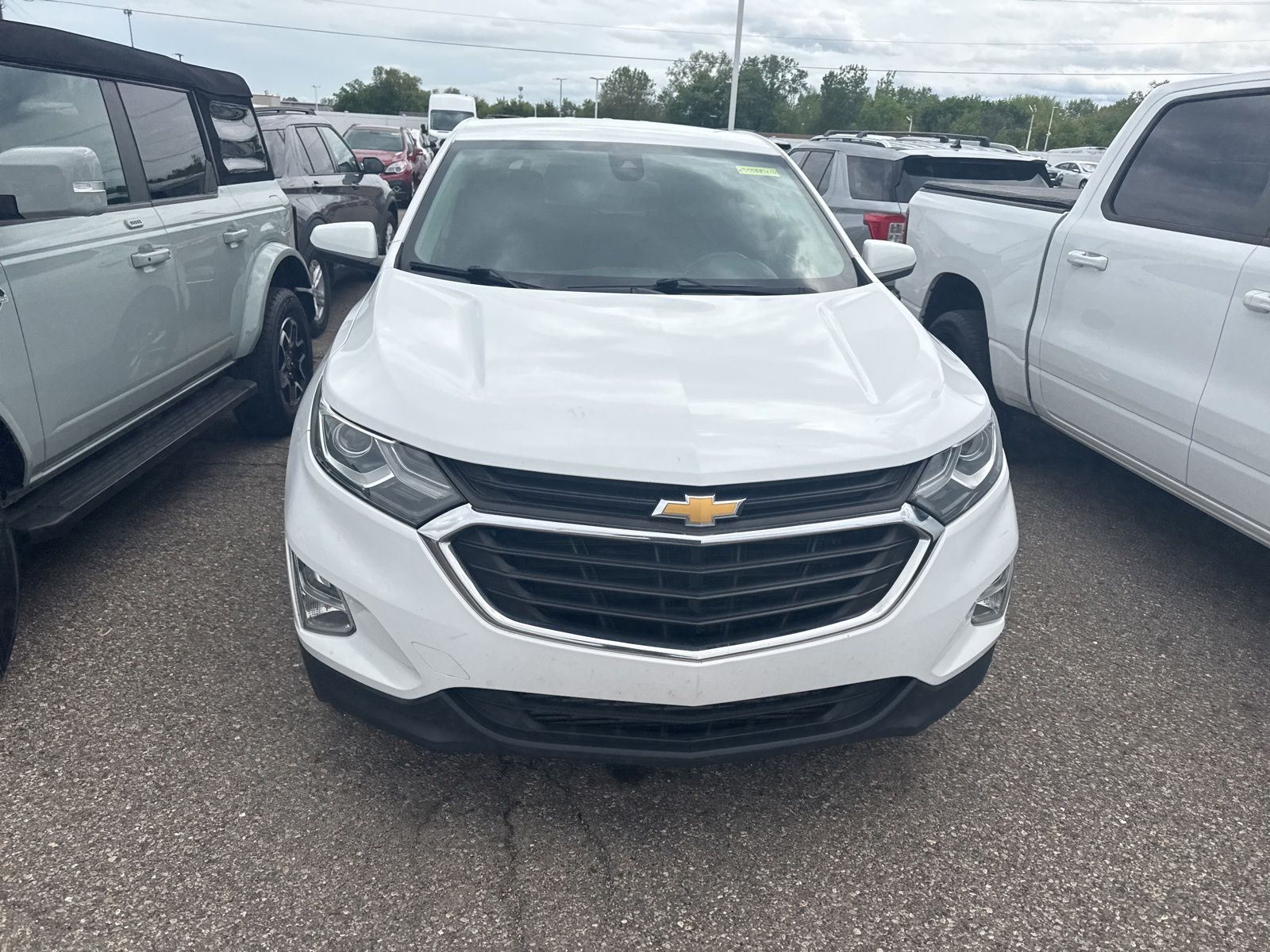 Thumbnail: 2019 Chevrolet Equinox - 4