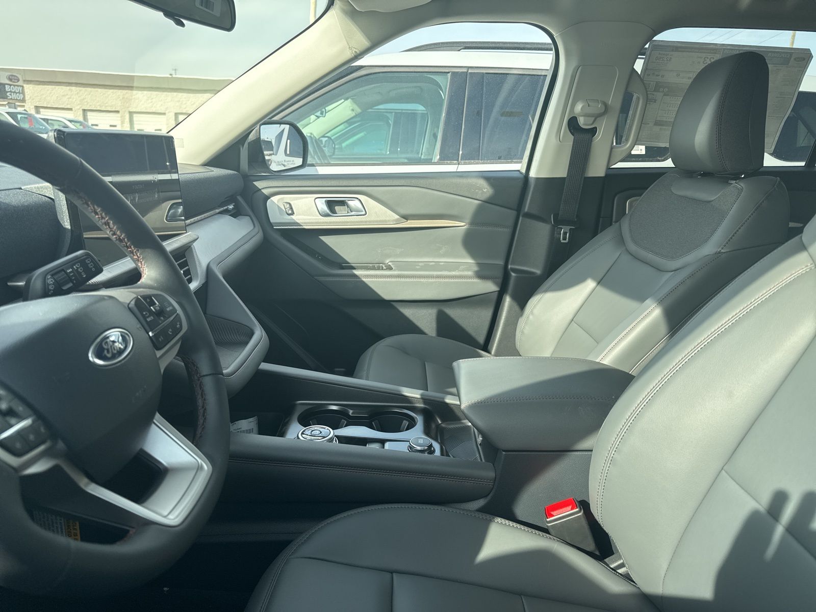 Thumbnail: 2026 Ford Explorer - 30