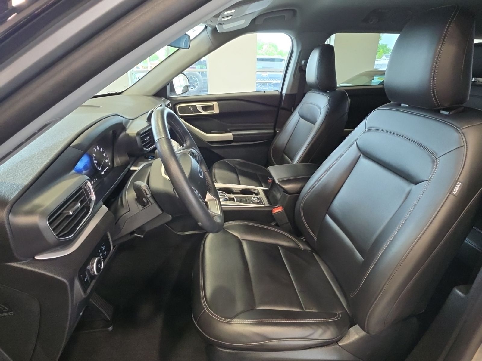 Thumbnail: 2023 Ford Explorer - 15