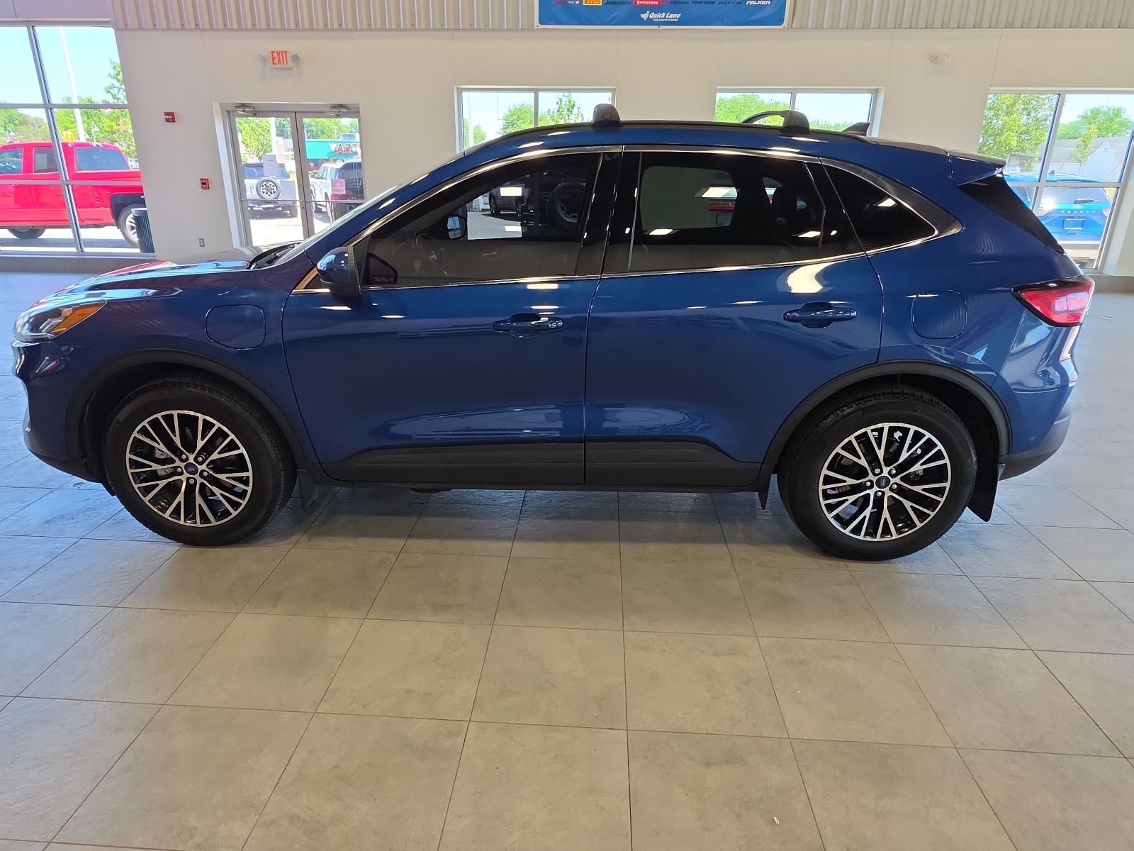 Thumbnail: 2022 Ford Escape - 12
