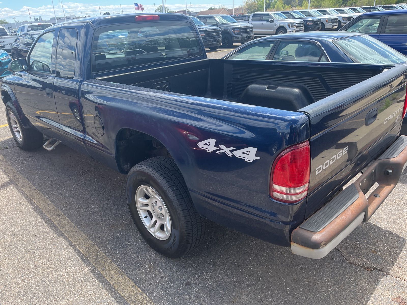 Thumbnail: 2004 Dodge Dakota - 10