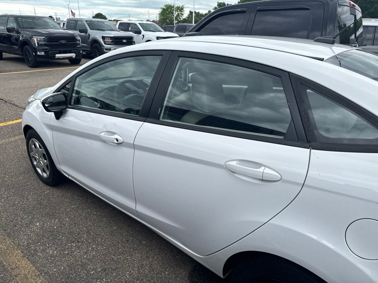 Thumbnail: 2013 Ford Fiesta - 14