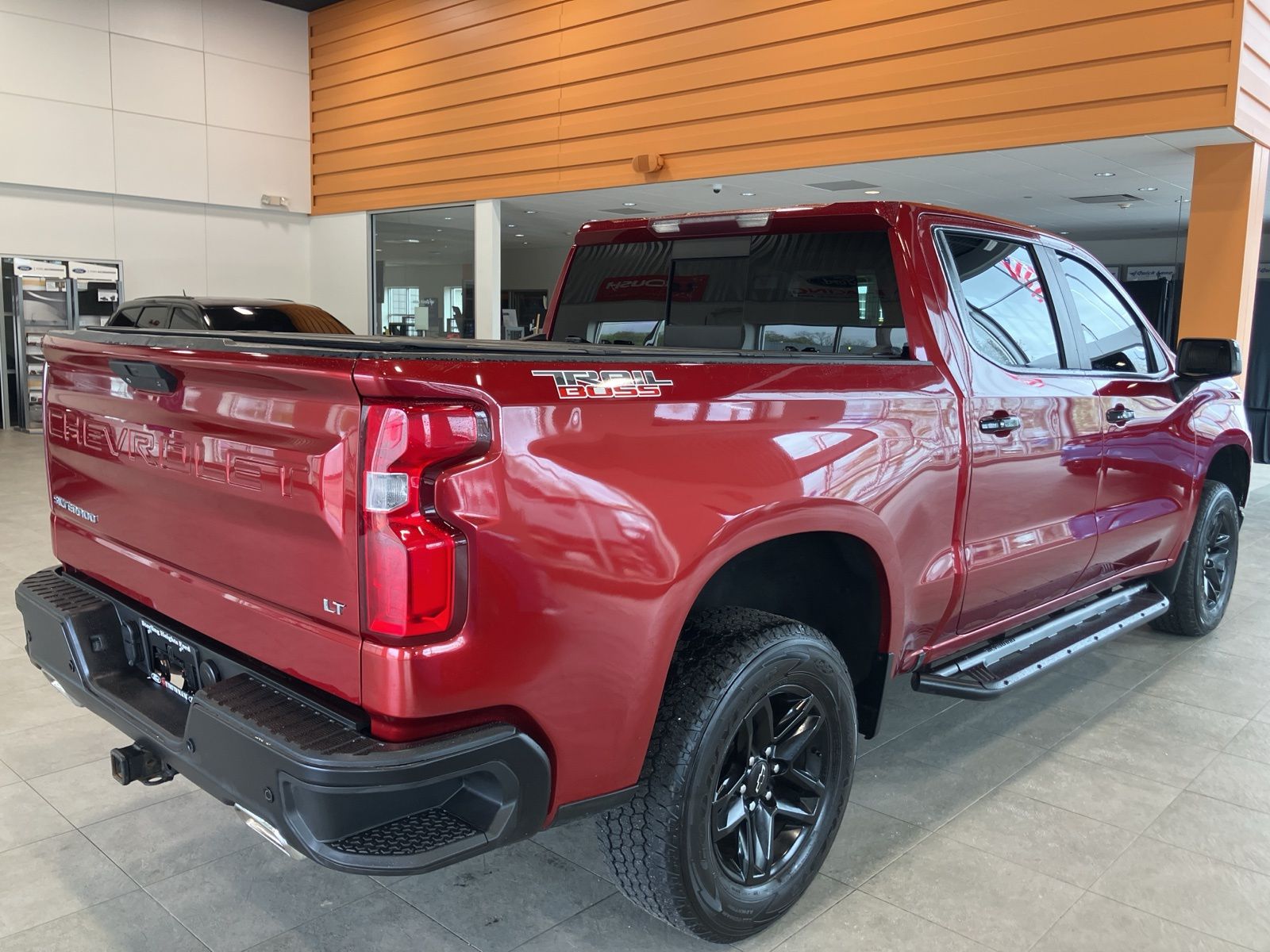 Thumbnail: 2019 Chevrolet Silverado 1500 - 5