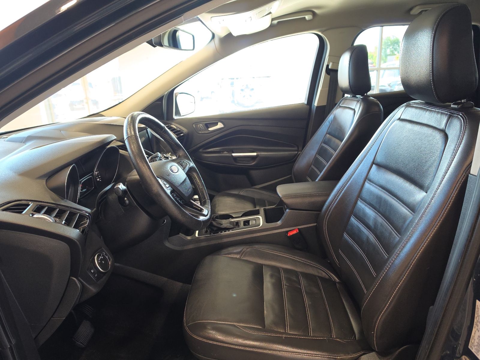 Thumbnail: 2019 Ford Escape - 14