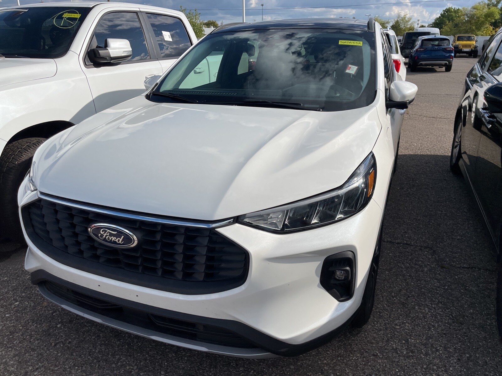 2025 Ford Escape Plug-In Hybrid Base photo 3