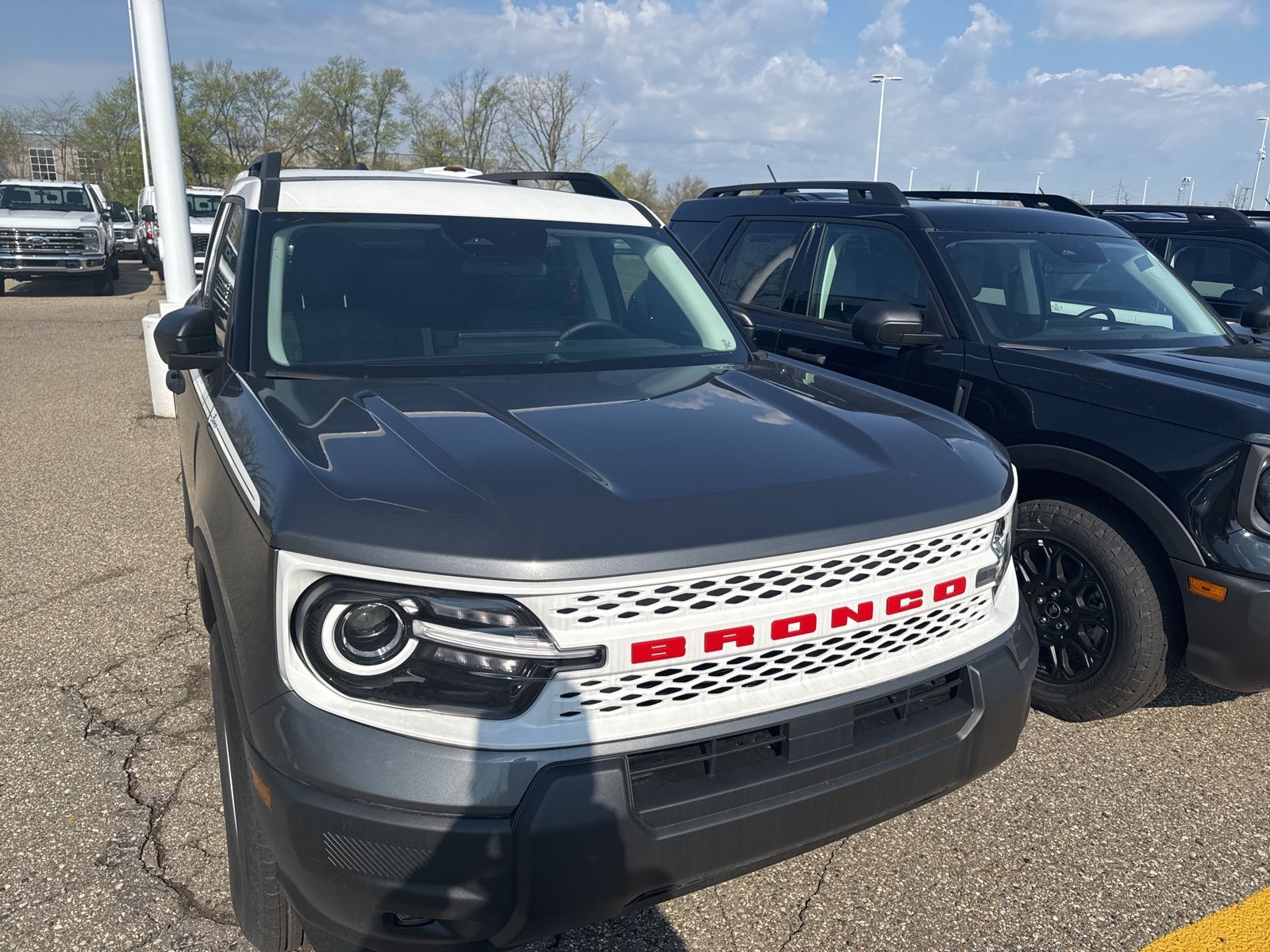 Thumbnail: 2025 Ford Bronco Sport - 19