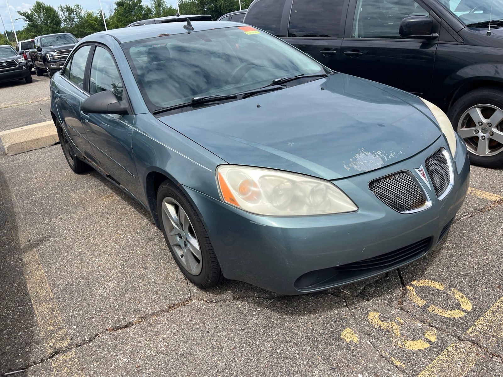 Thumbnail: 2009 Pontiac G6 - 17