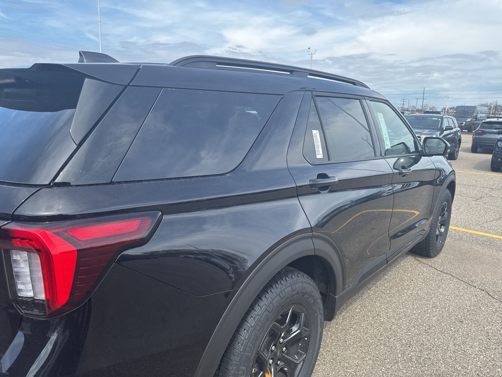 Thumbnail: 2026 Ford Explorer - 9