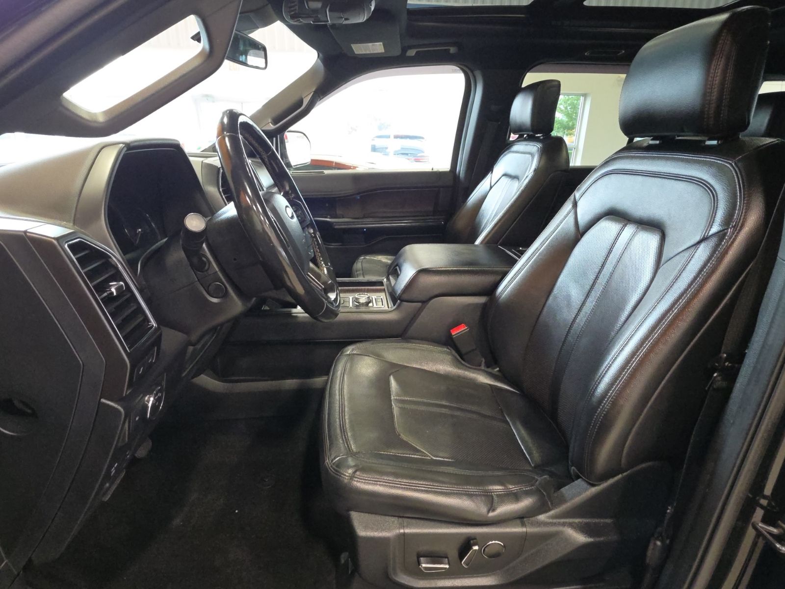 Thumbnail: 2018 Ford Expedition MAX - 16