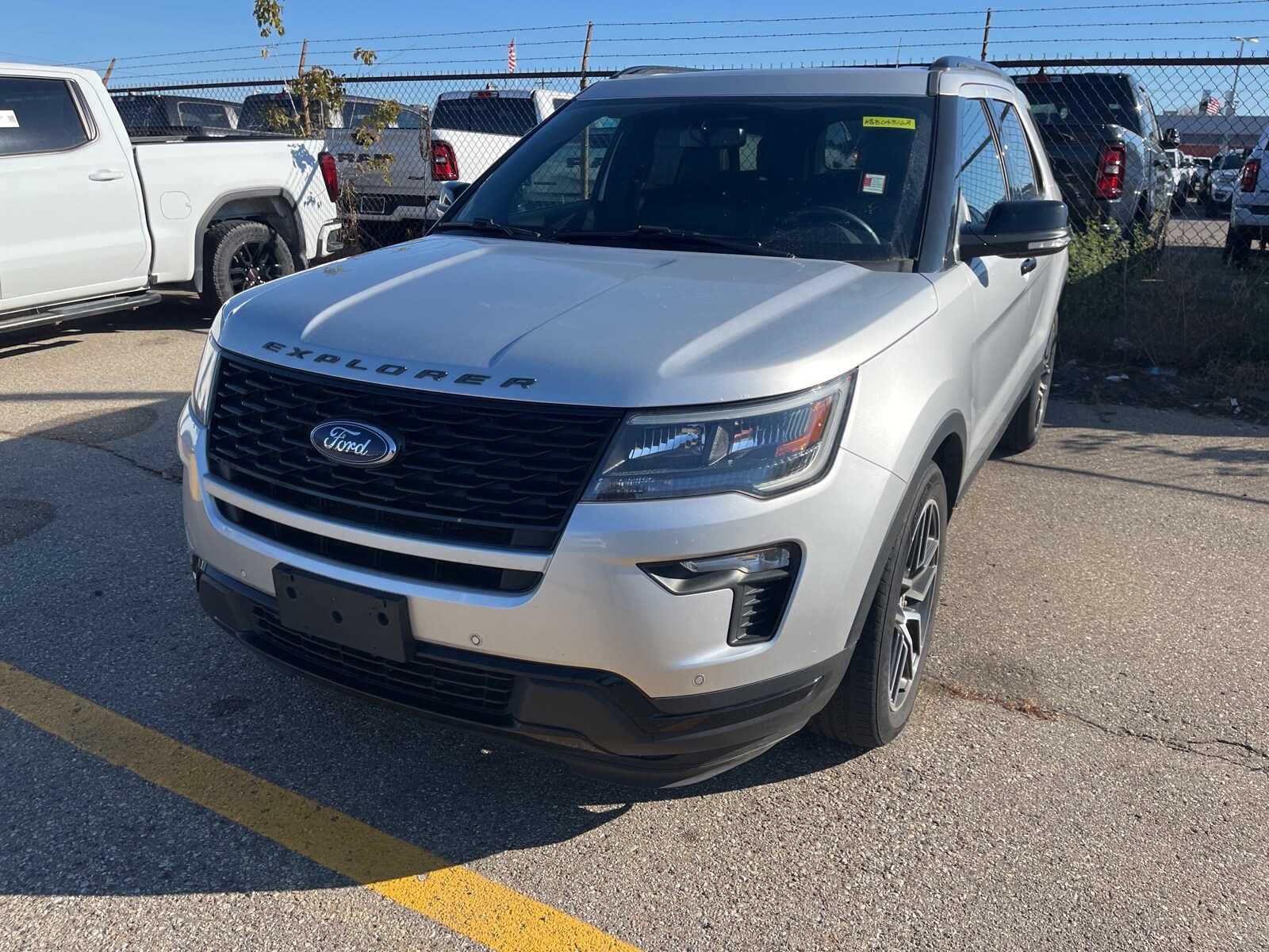 2019 Ford Explorer Sport photo 2