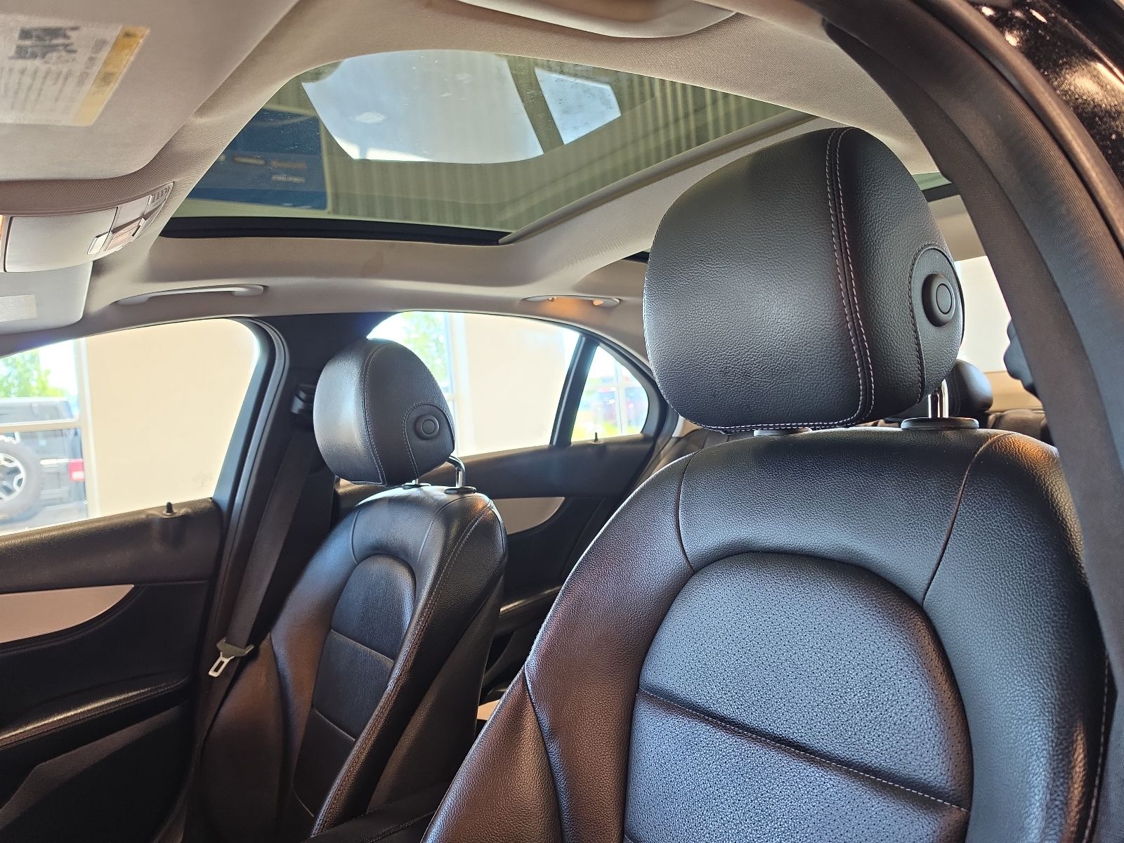Thumbnail: 2016 Mercedes-Benz C-Class - 15