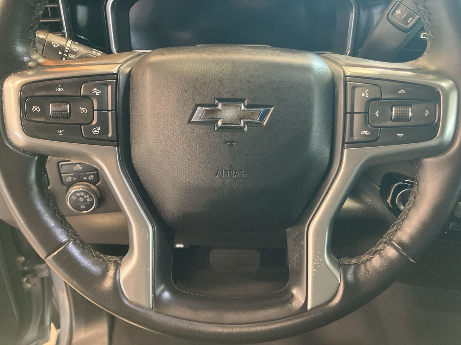 Thumbnail: 2024 Chevrolet Silverado 1500 - 14