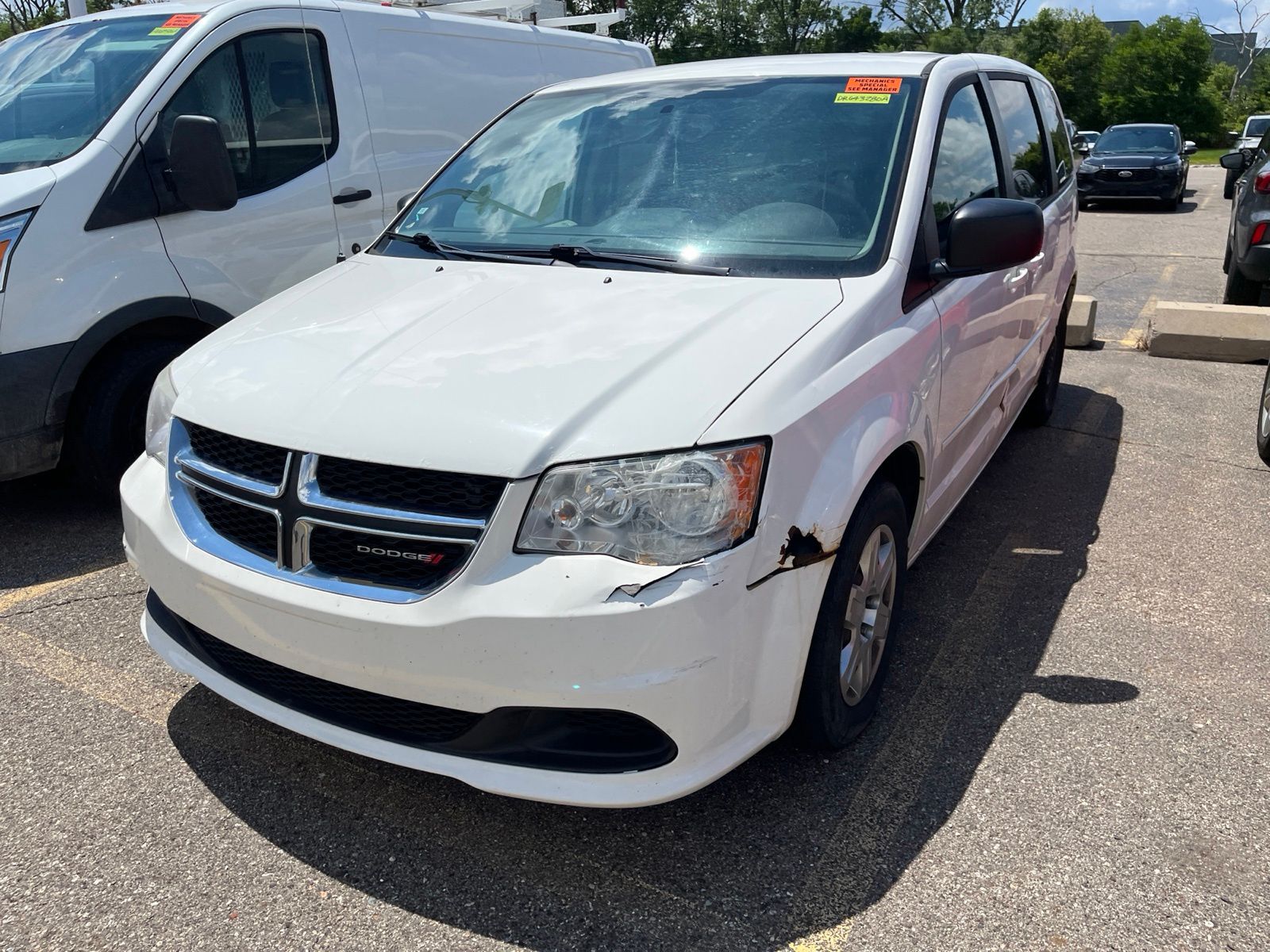 Thumbnail: 2013 Dodge Grand Caravan - 3