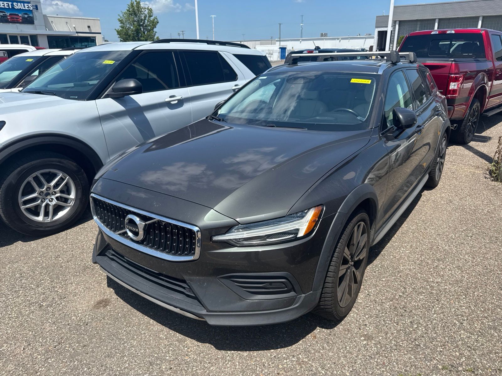 Thumbnail: 2020 Volvo S60 - 2