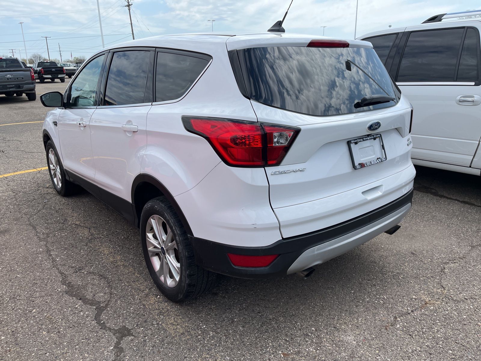 Thumbnail: 2019 Ford Escape - 9