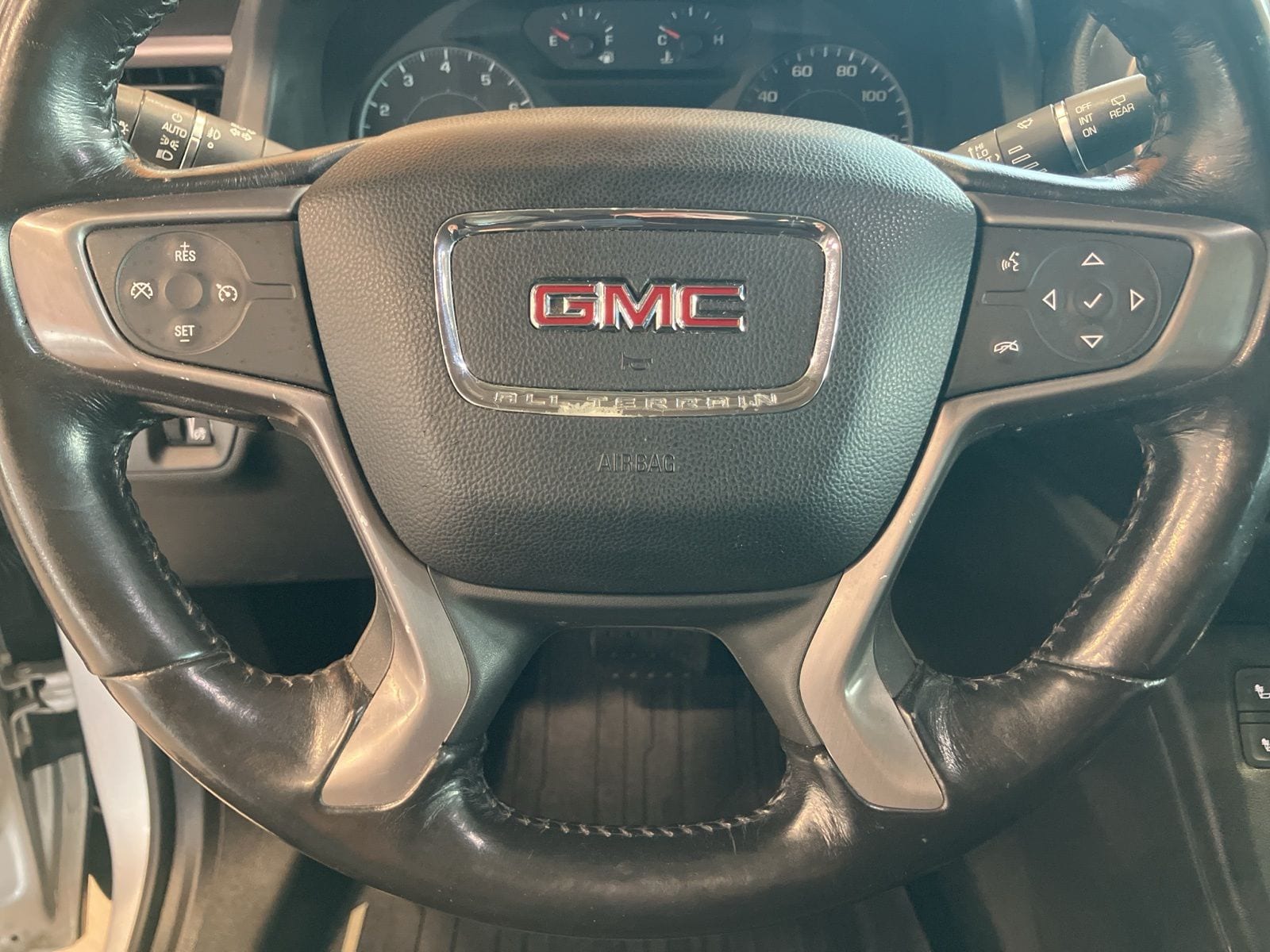 Thumbnail: 2017 GMC Acadia - 14