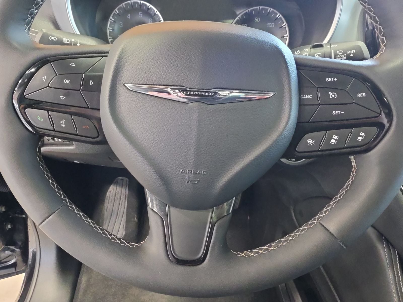 Thumbnail: 2025 Chrysler Pacifica - 21