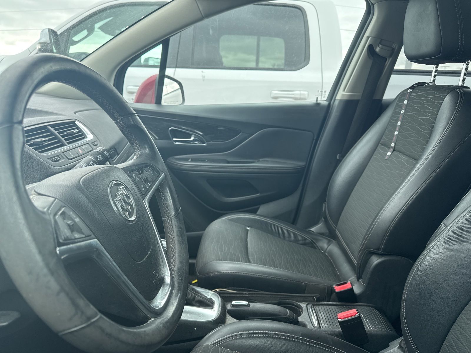 Thumbnail: 2015 Buick Encore - 31