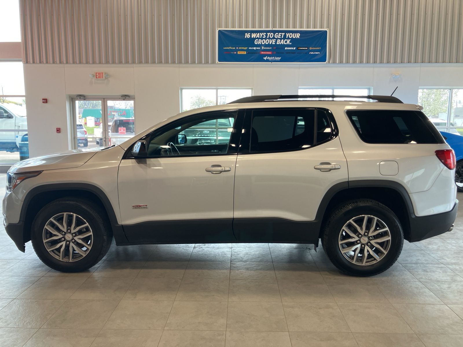 Thumbnail: 2017 GMC Acadia - 7