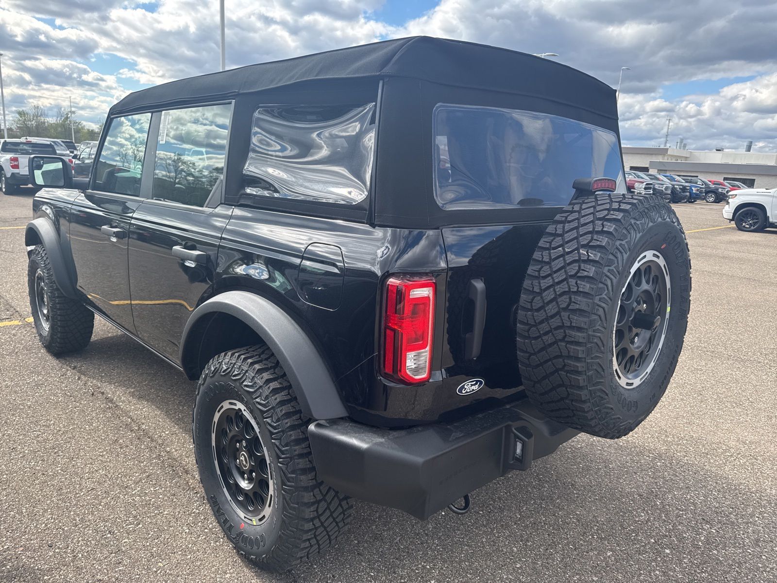 Thumbnail: 2026 Ford Bronco - 18