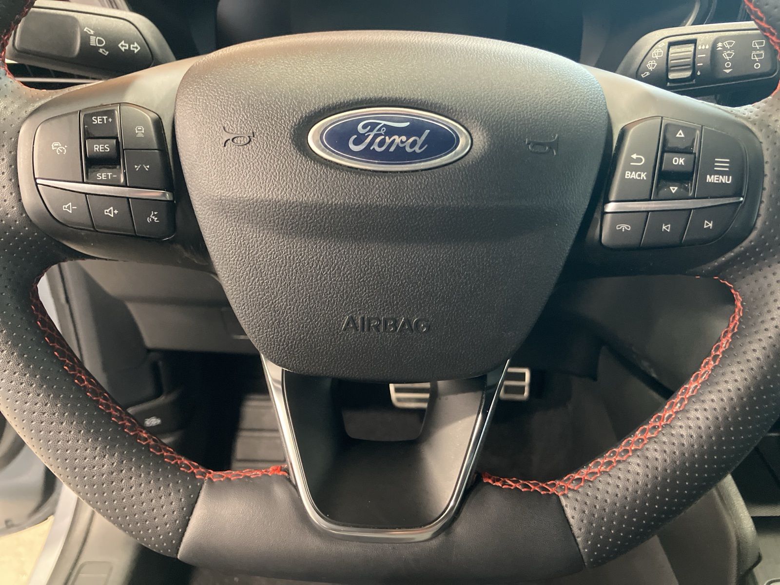 Thumbnail: 2023 Ford Escape - 14