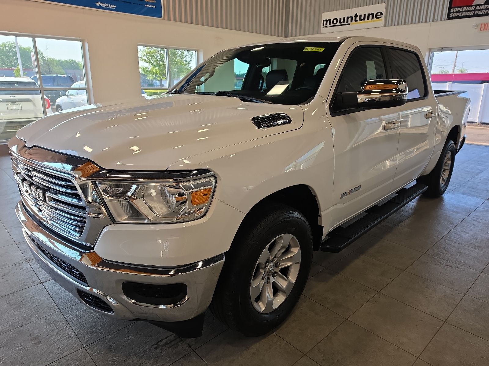 2024 RAM 1500 Laramie -
                  Sterling Heights, MI