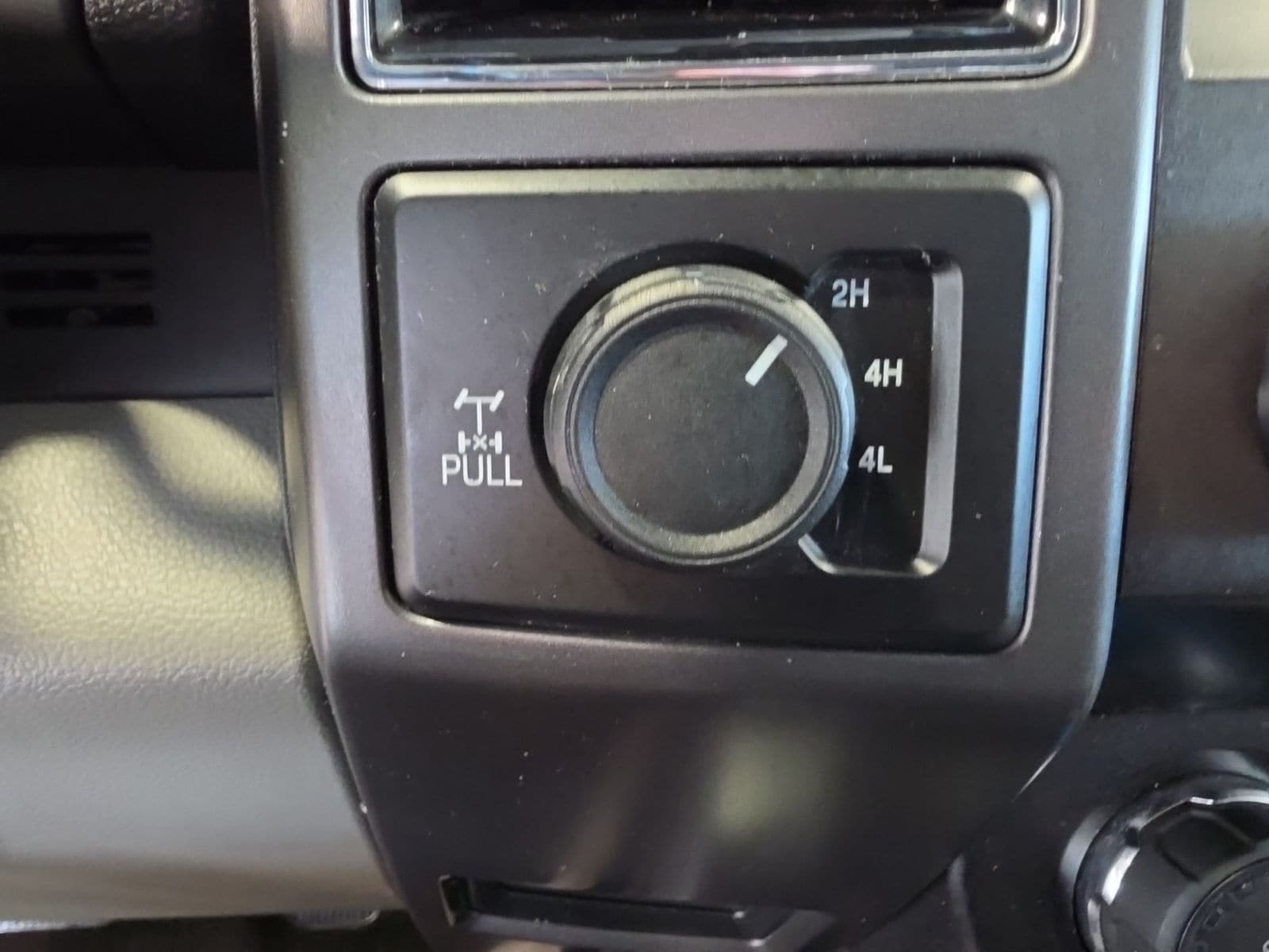 Thumbnail: 2019 Ford F-150 - 25