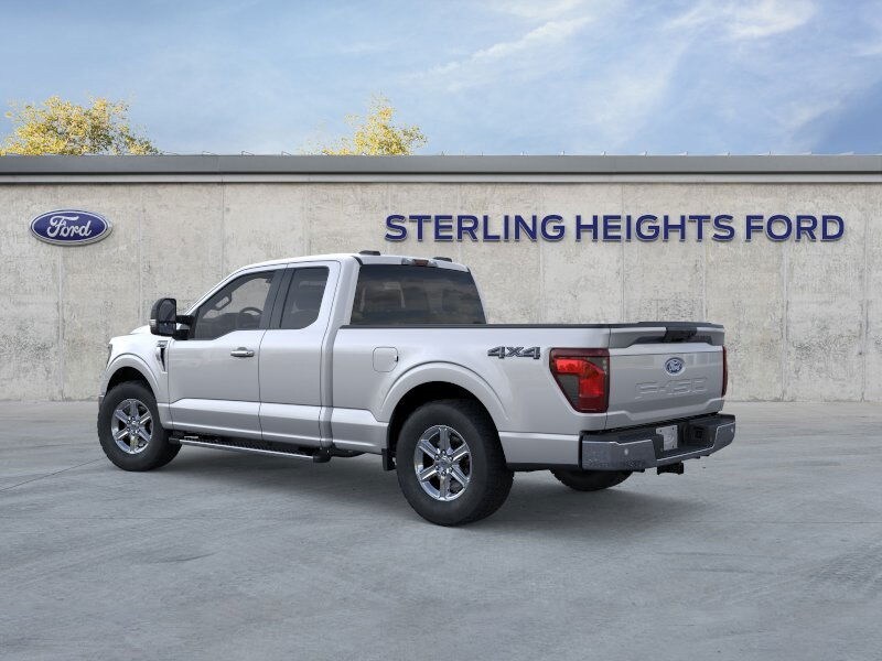 2025 Ford F-150 XLT photo 2
