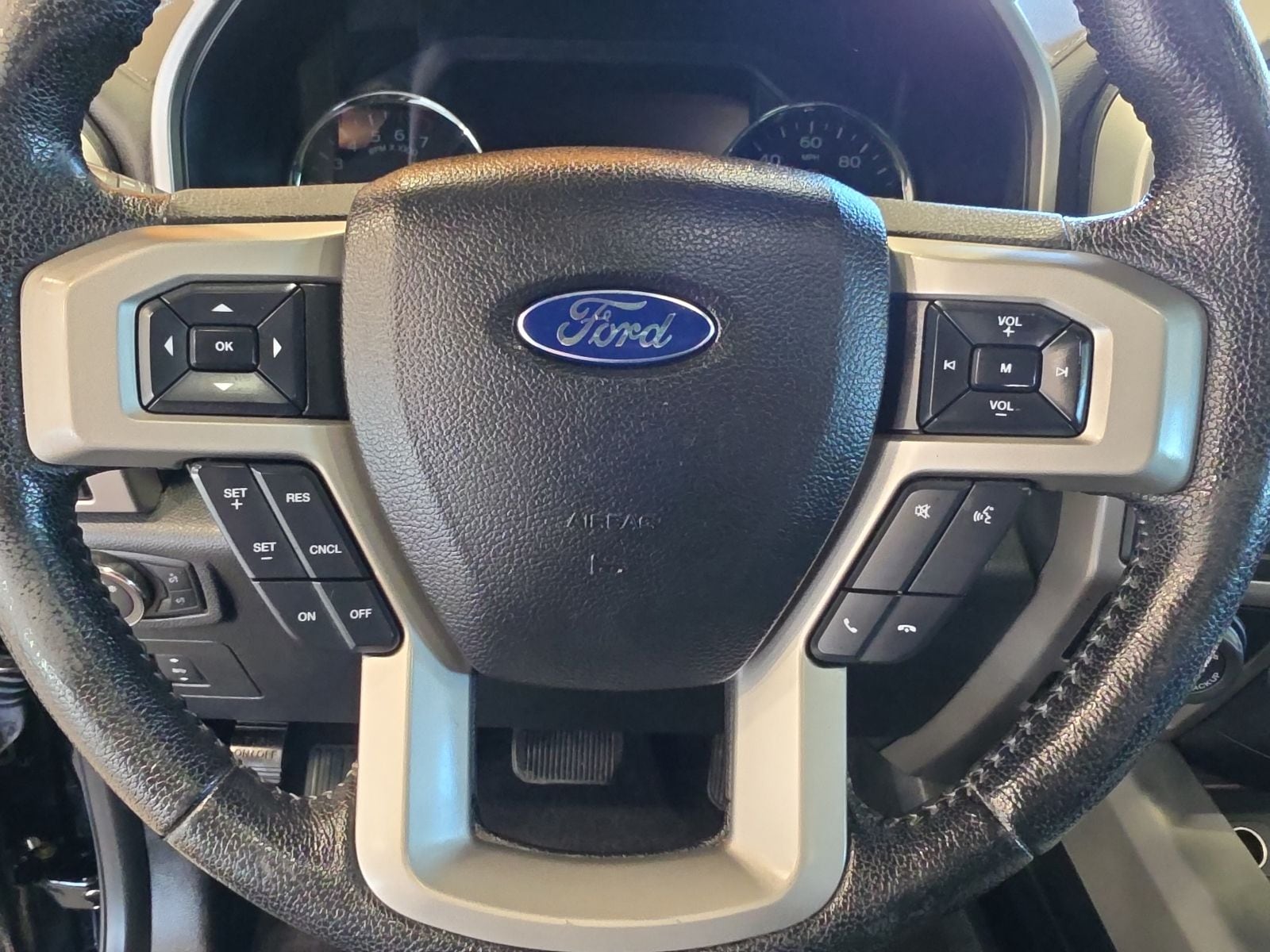 Thumbnail: 2016 Ford F-150 - 24